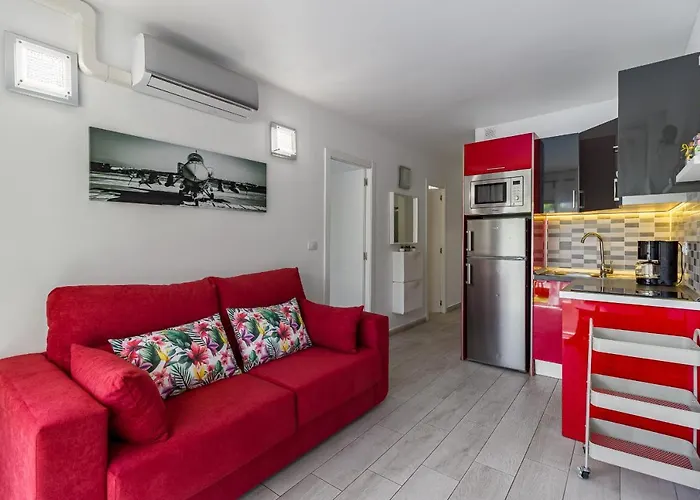 Fantasticstylish & Aircon, Near Lasamericas Apartment Playa de las Americas (Tenerife)